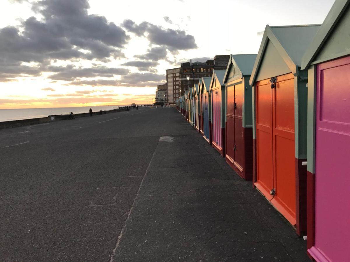 Beautiful, Central, 3 Min Walk From Beach, 2 King Doubles Brighton Exterior photo